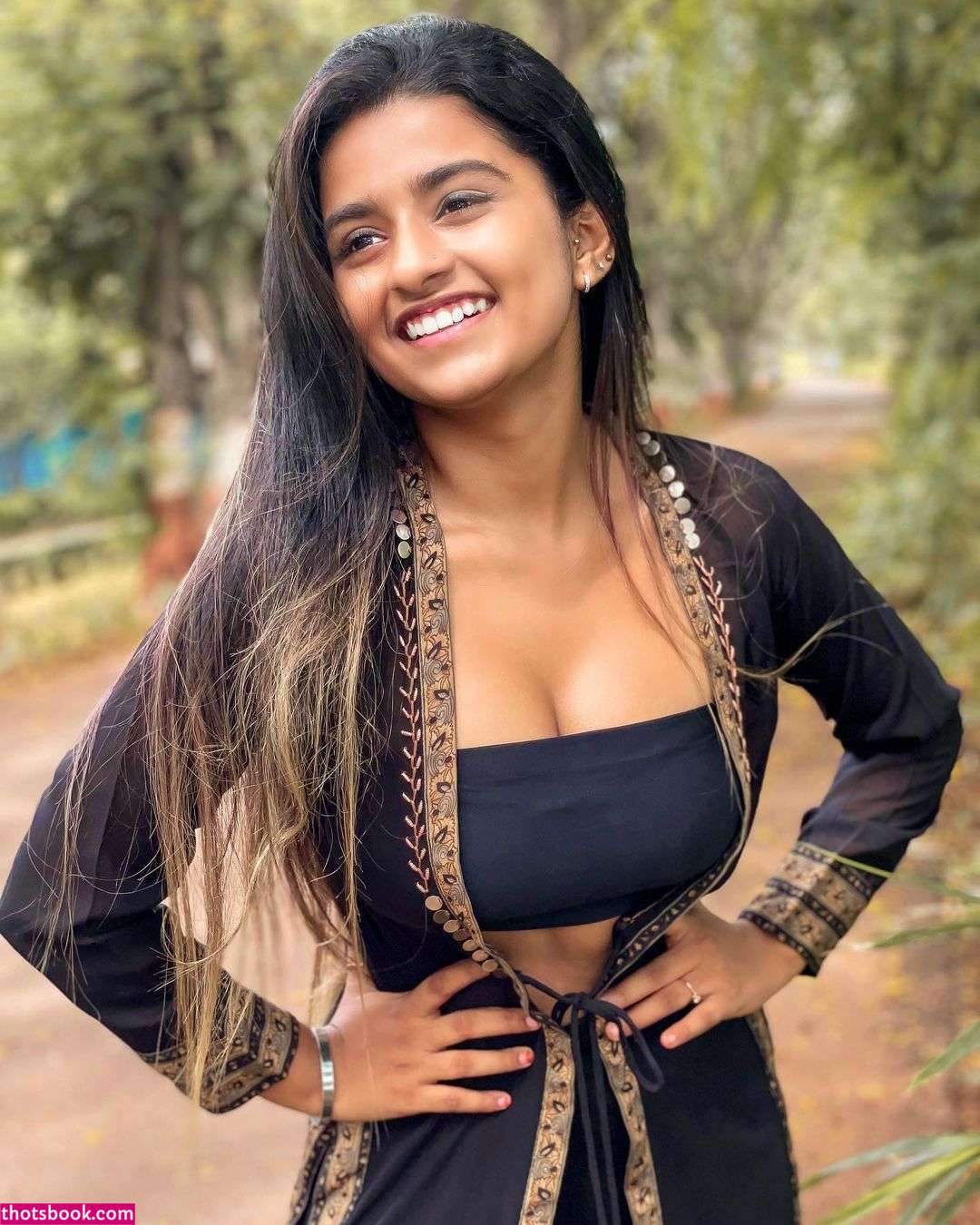 SUHANA KHAN Nude OnlyFans Photos #1 518946