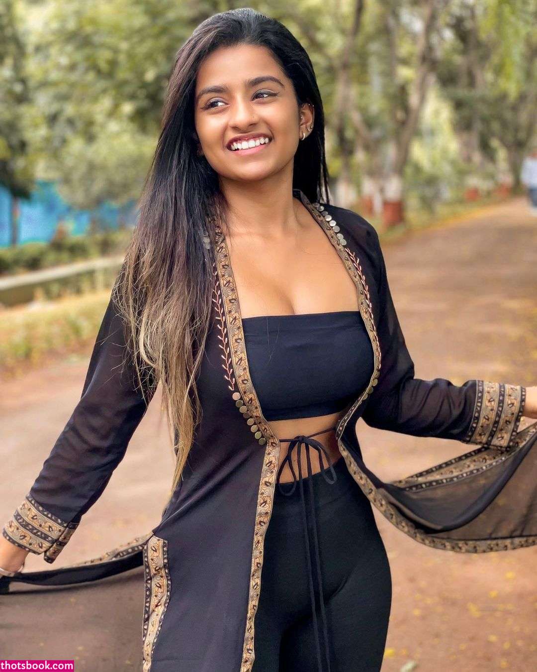 SUHANA KHAN Nude OnlyFans Photos #1 518954