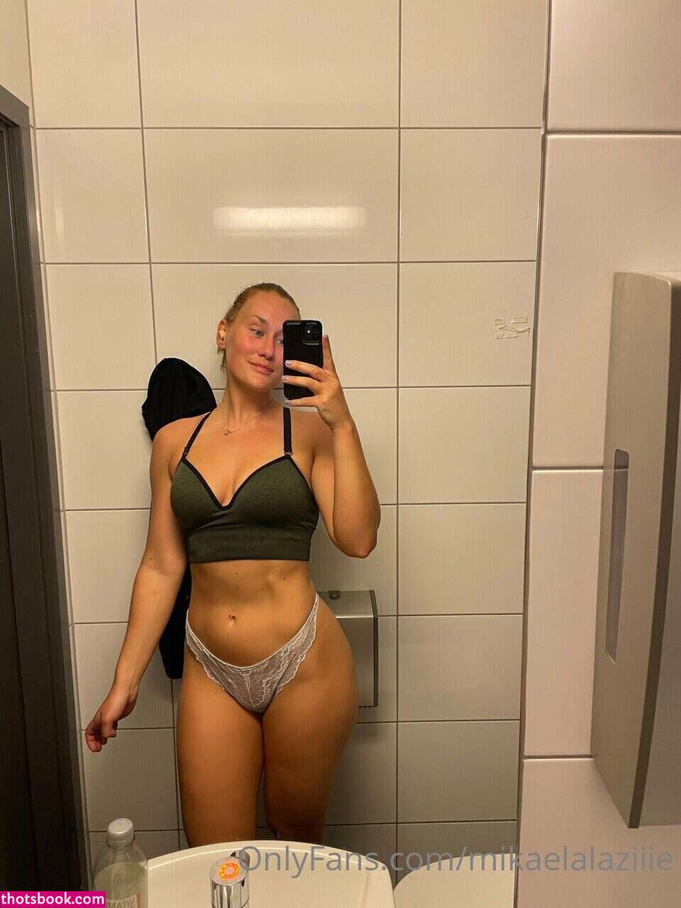 mikaelaburrito Nude OnlyFans Photos #5 492126