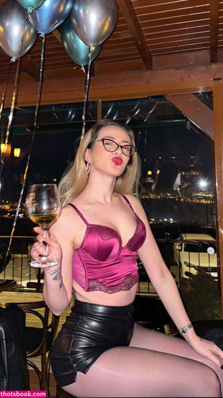 oznur guven oznurunuzz Nude OnlyFans Photos #2 474081