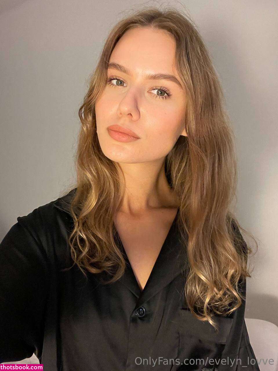 Evelyn lovve Helenvep Frances Fascinating Nude Leaks OnlyFans  Photos #4 1402292