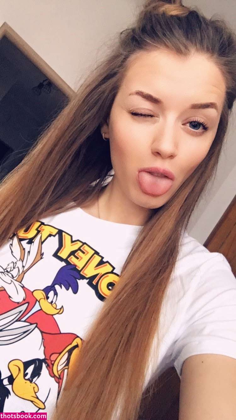 mirbee mirella mirbeemfc Nude Leaks OnlyFans Photos #2 1336249