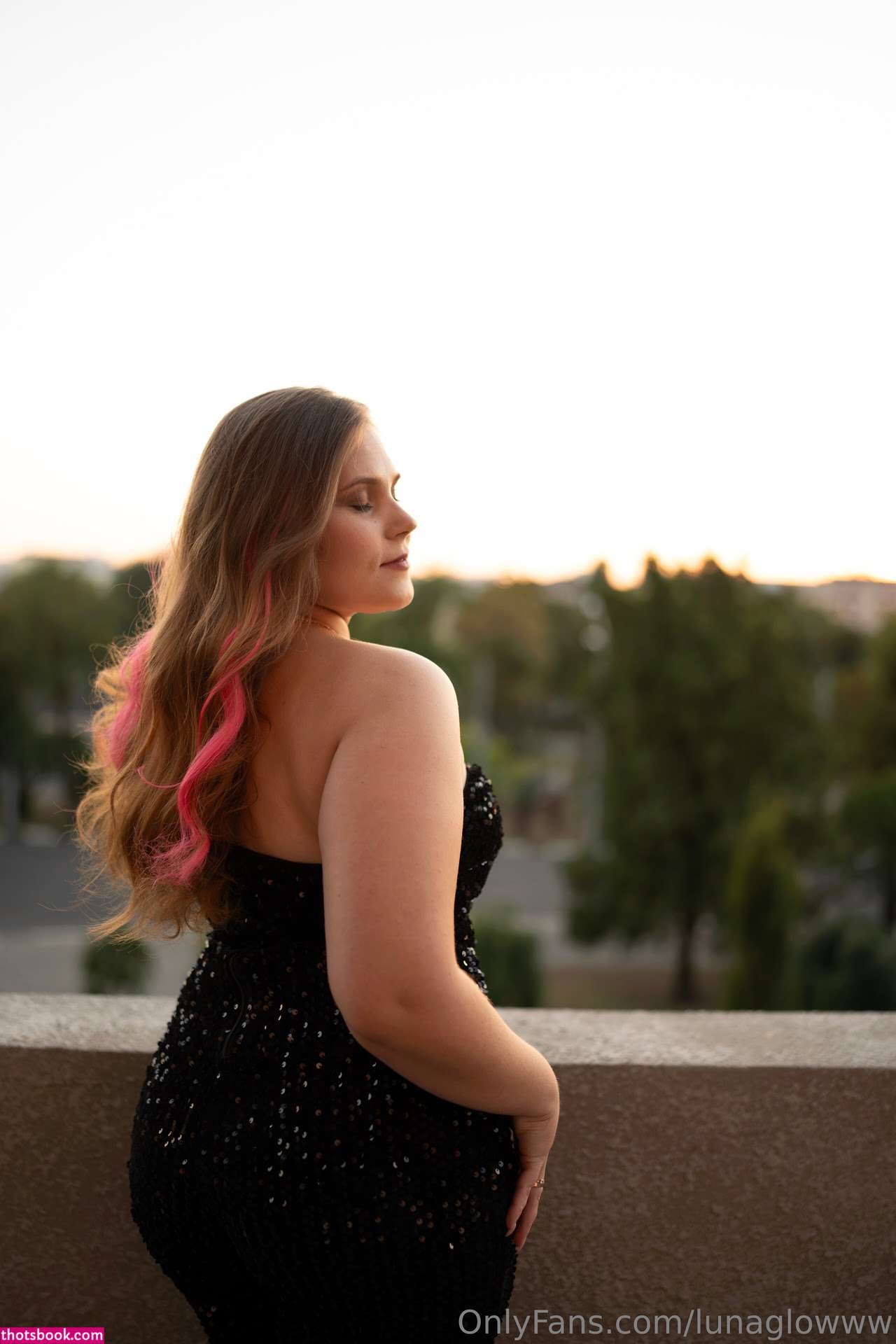 lunaauraaa lunaglowww LunaGlow Nude Leaks OnlyFans Photos #2 1400472