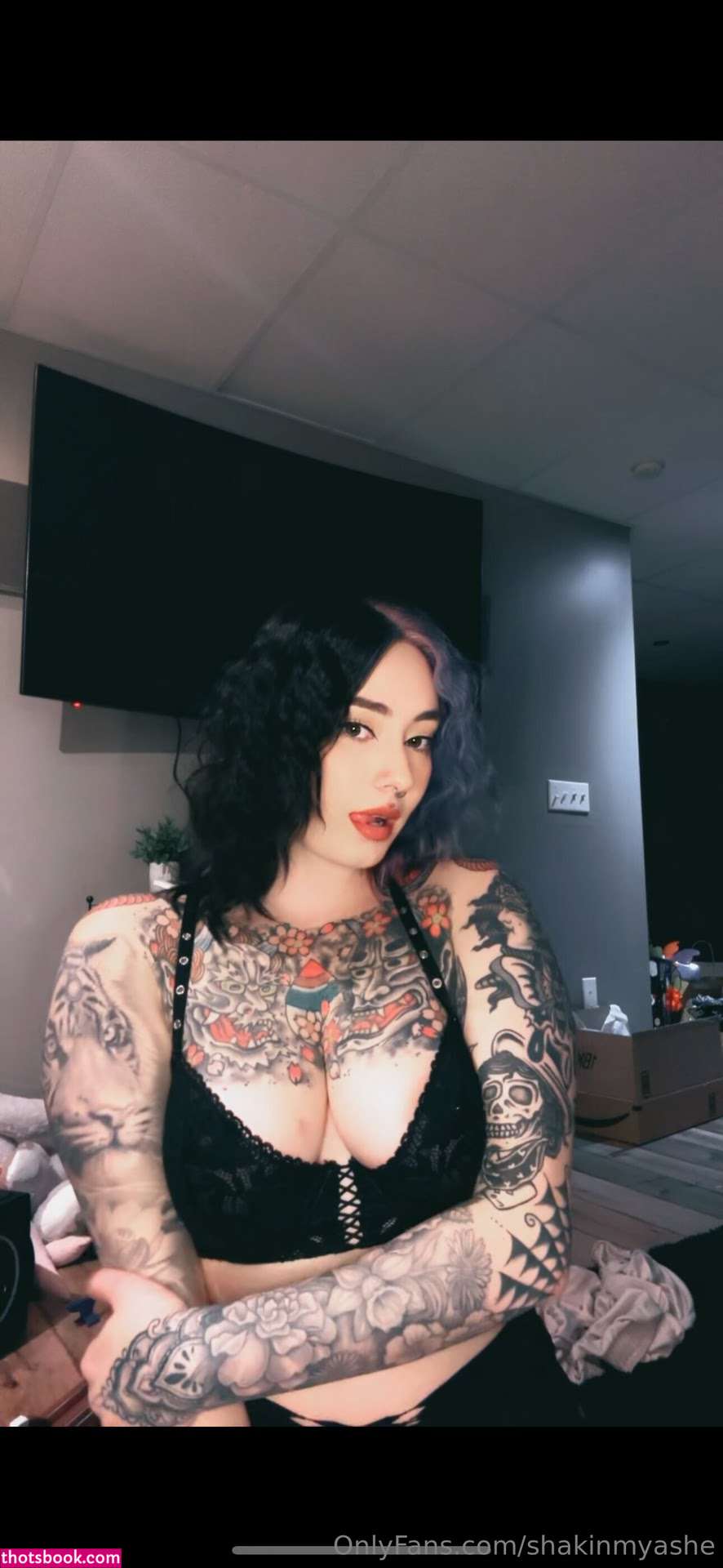 hotdogflavouredwaterr shakinmyashe Nude Leaks OnlyFans Photos #10 1361123