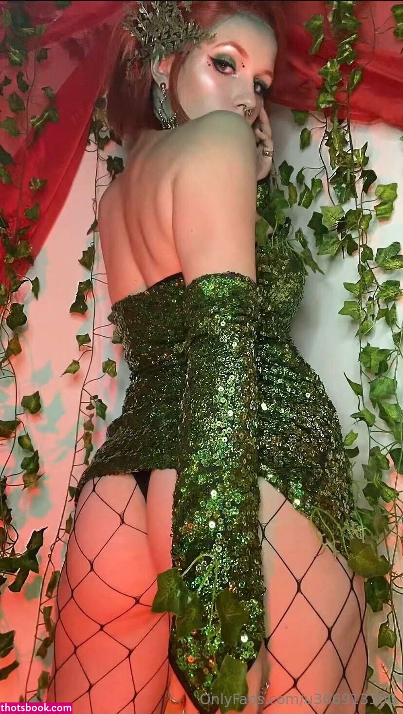 Frenchfriar Madison Friar frenchfriarcosplay Nude Leaks OnlyFans Photos #2 1394986