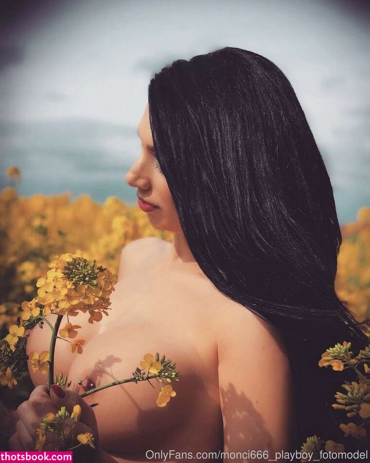 Mona Koma Nude Leaks OnlyFans Photos #9 1398503