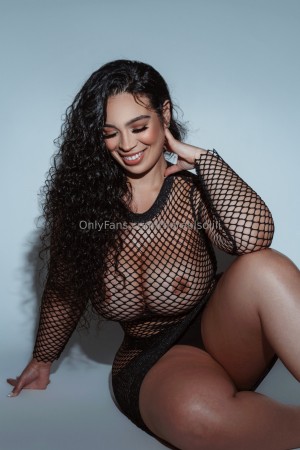 Dreamwithsoliii Nude Leaks OnlyFans Photos #3