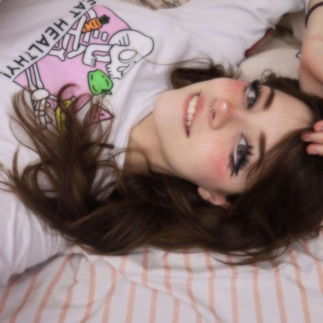 AesheticallyHannah Shirt and Panties 91618