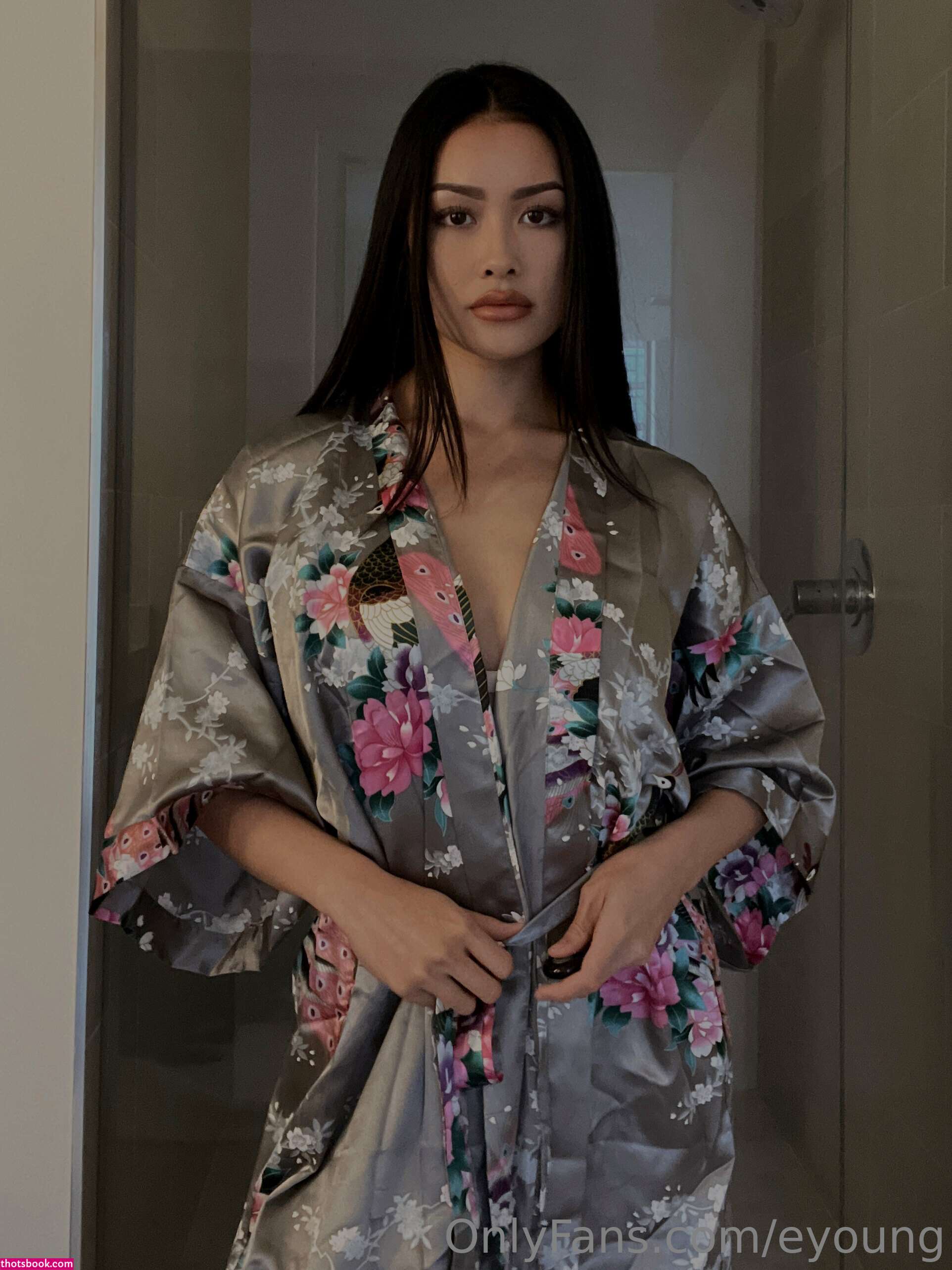 eyoung Nude OnlyFans Photos #12 924114