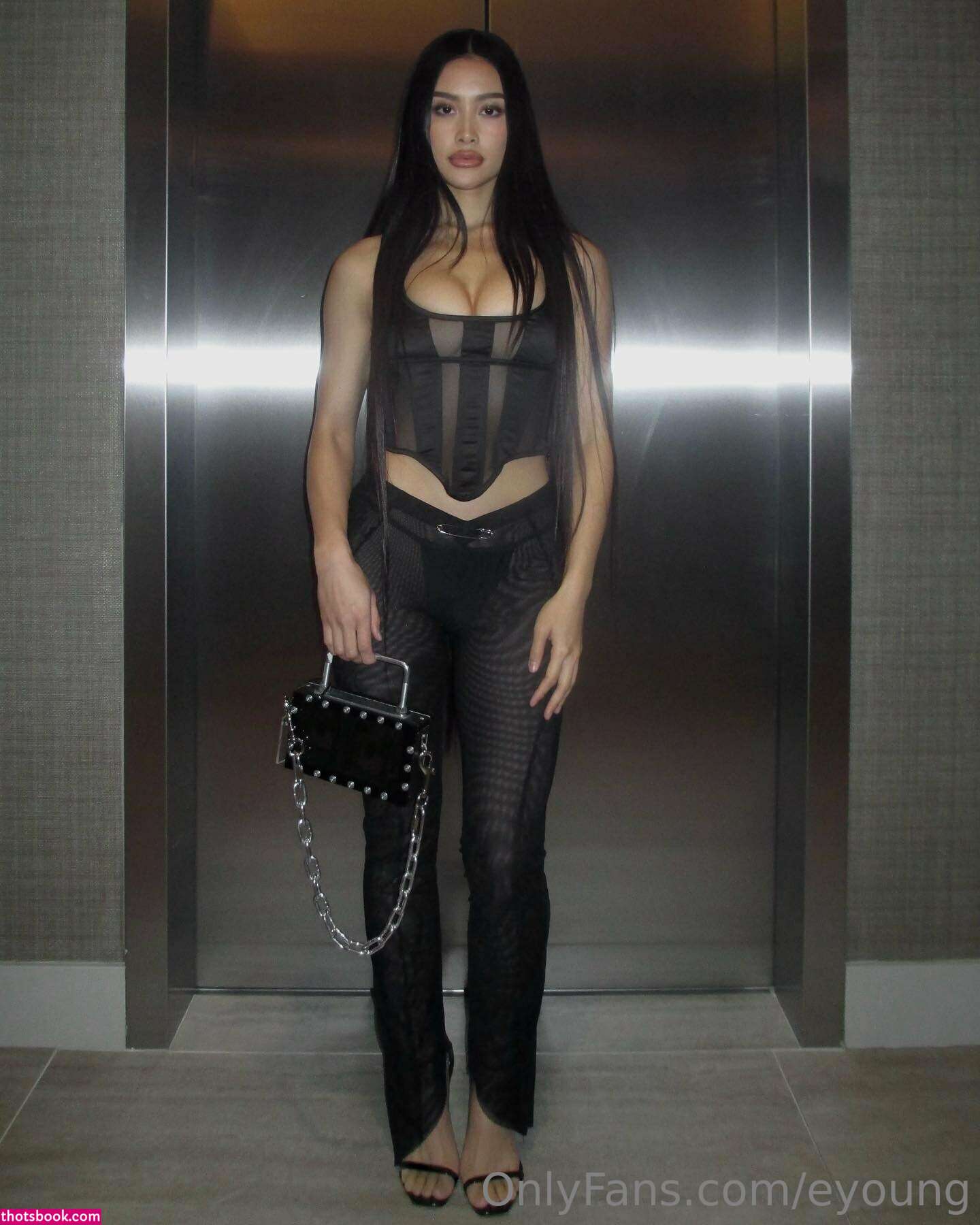 eyoung Nude OnlyFans Photos #1 923076