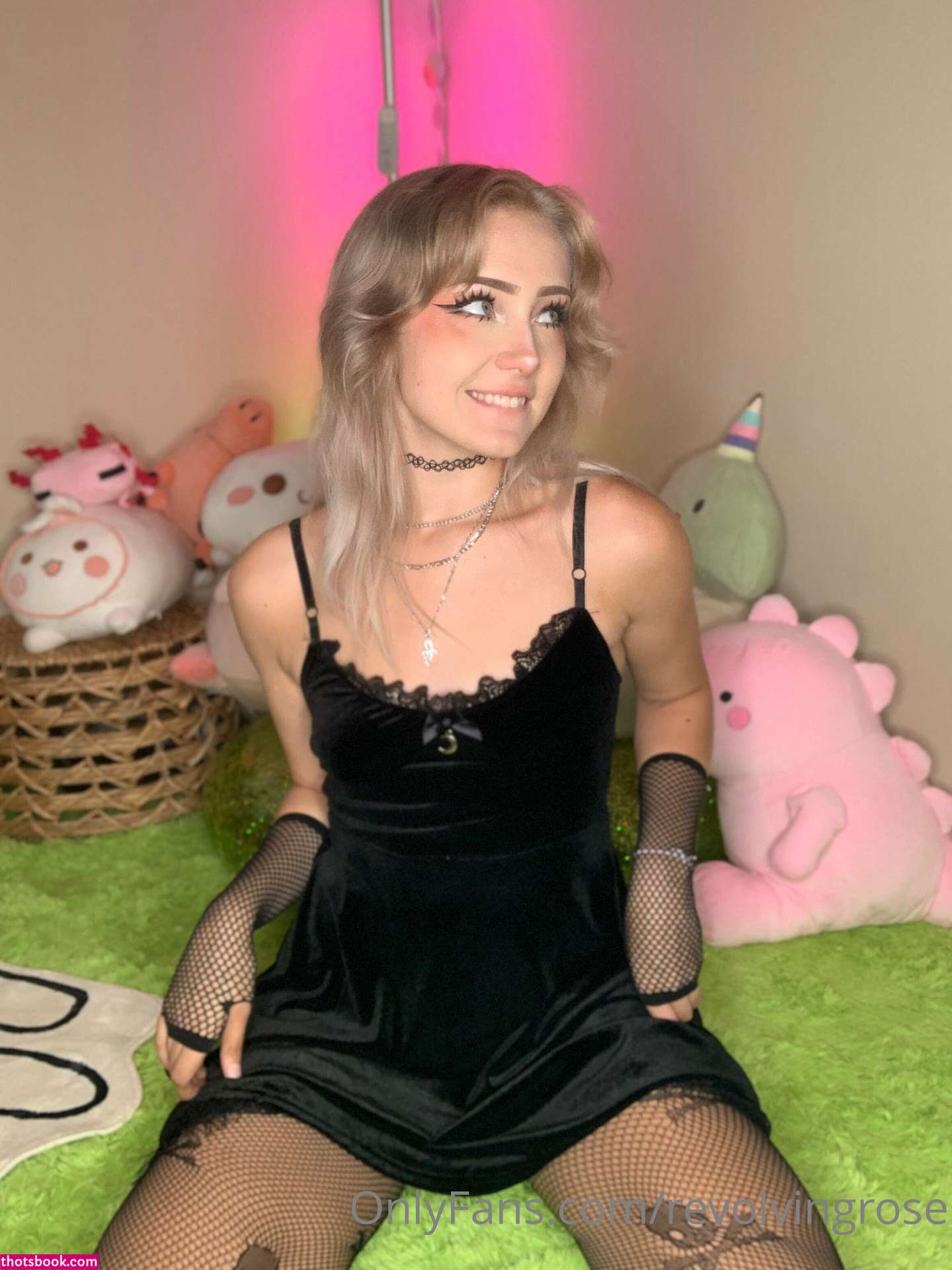 Revolvingrose Nude OnlyFans Photos #3 952923