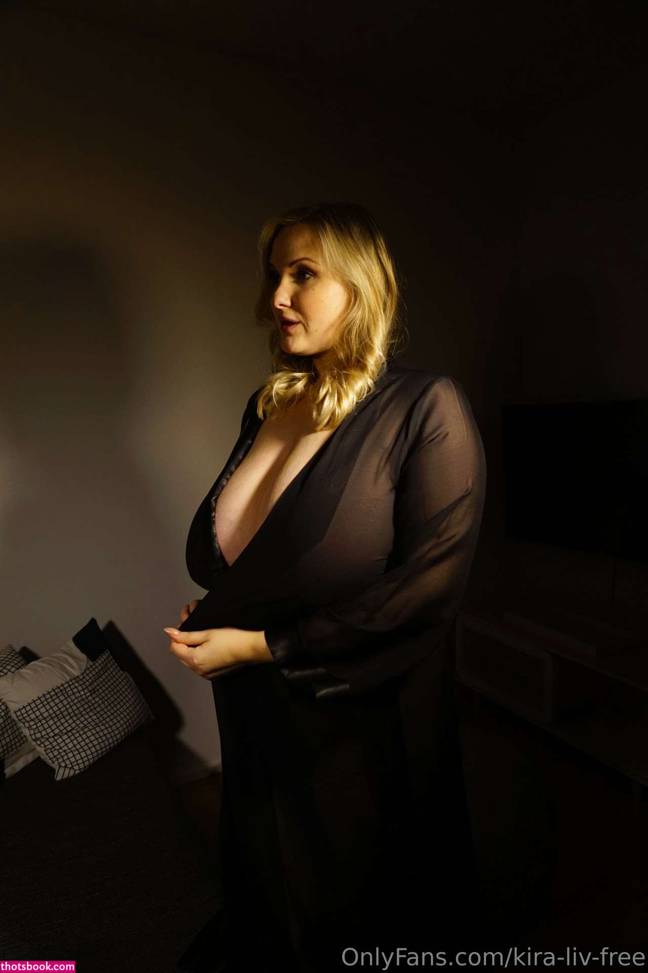 Kira Liv Nude OnlyFans Photos #7 912240