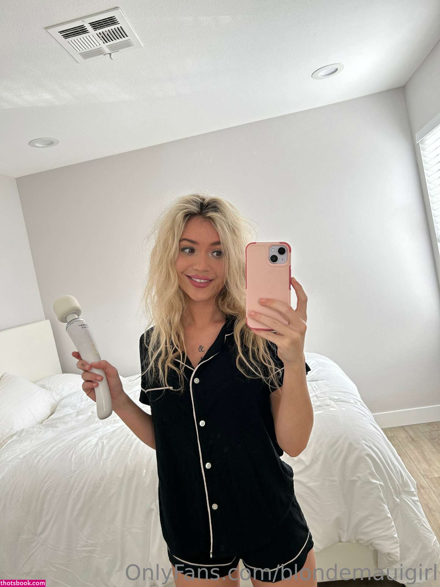 BlondeMauiGirl Nude OnlyFans Photos #11 957287