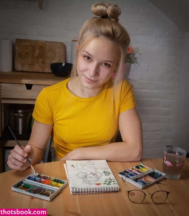 Aline Dessine Nude Leaks OnlyFans Photos #2 1700972