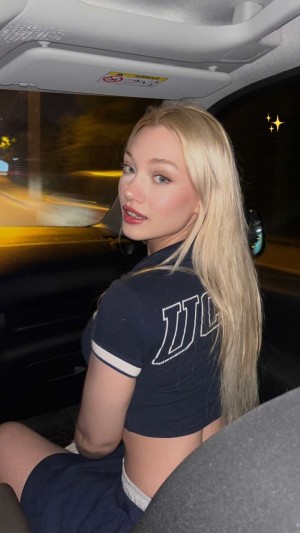 Duygu German Nude Leaks OnlyFans Photos #7