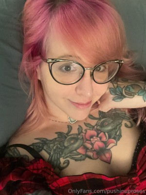 PushingUpRoses Nude Leaks OnlyFans Photos #2
