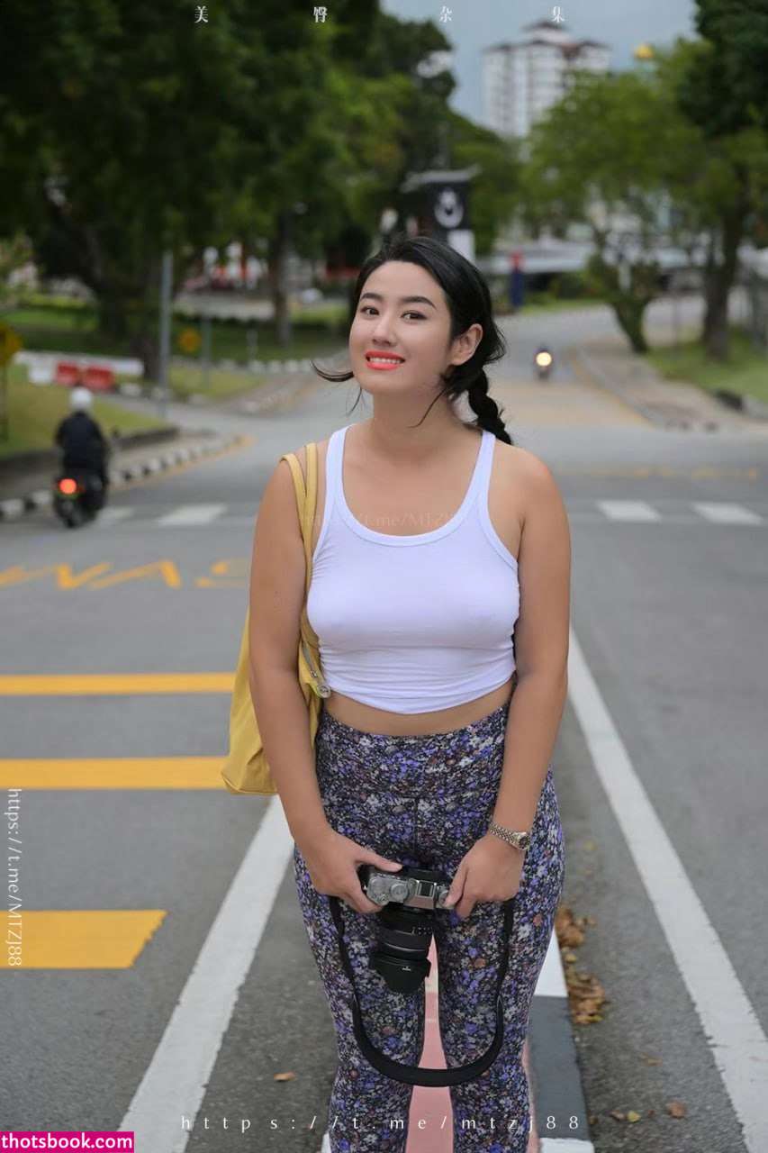 Amelie Qin Nude Leaks OnlyFans Photos #5 1693362