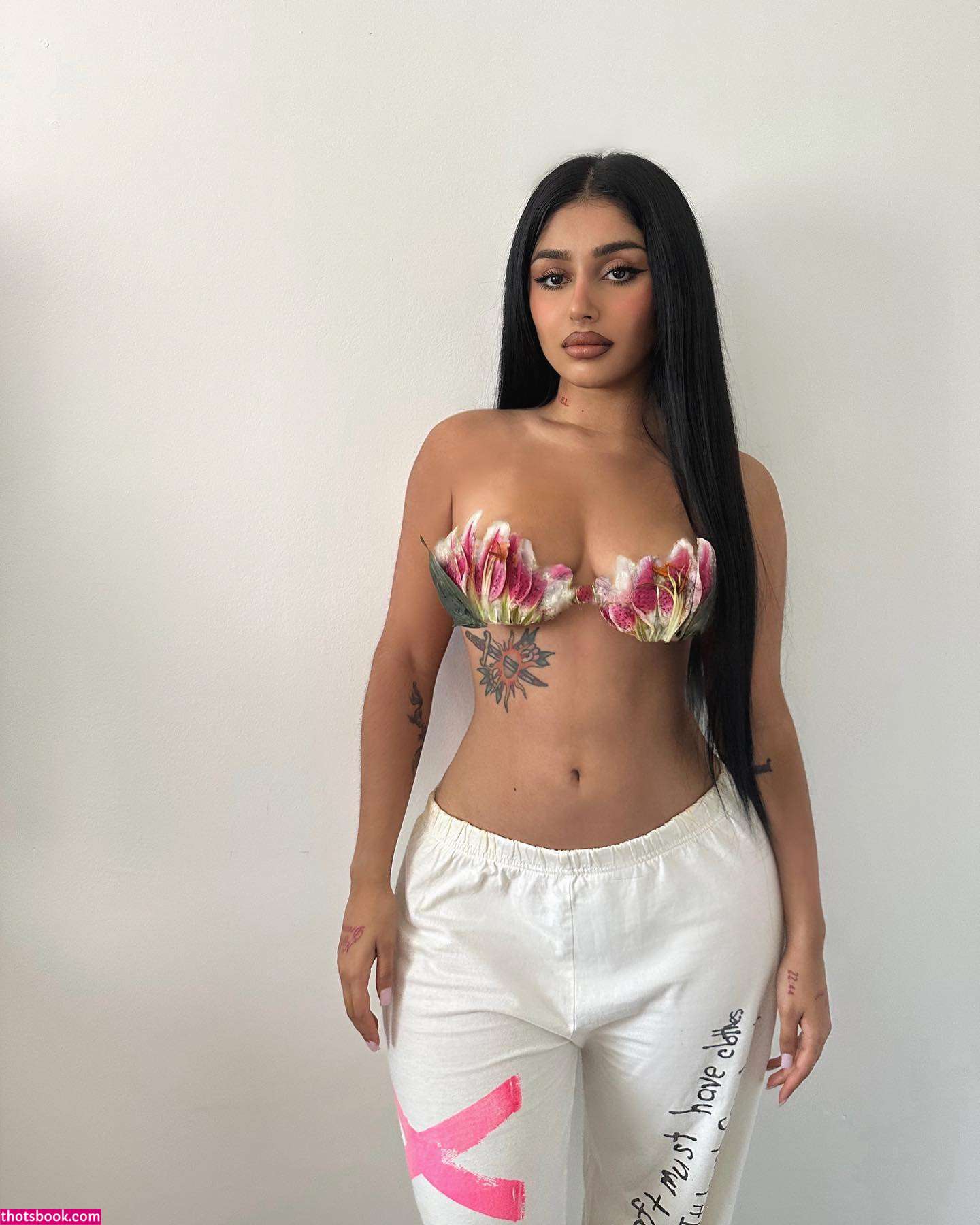 HanaMyMood Hana Mahmood Nude Leaks OnlyFans Photos #4 1711049