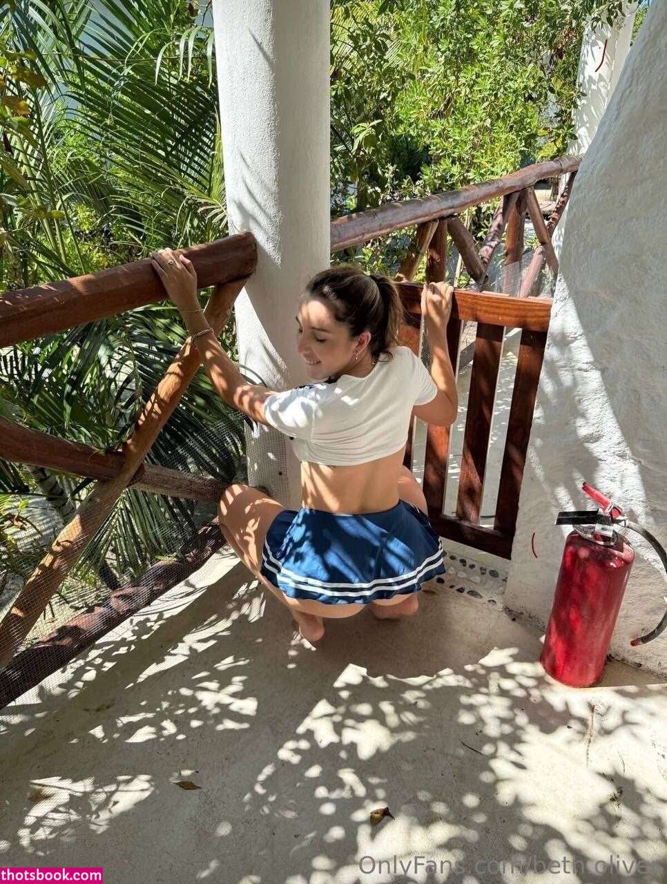 Beth Oliver Betholiverm Nude Leaks OnlyFans Photos #4 1686506