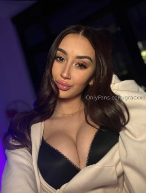 Gracxxe Nude Leaks OnlyFans Photos #2