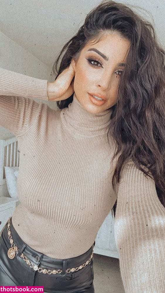 Elwa Saleh Nude Leaks OnlyFans Photos #3 1695864