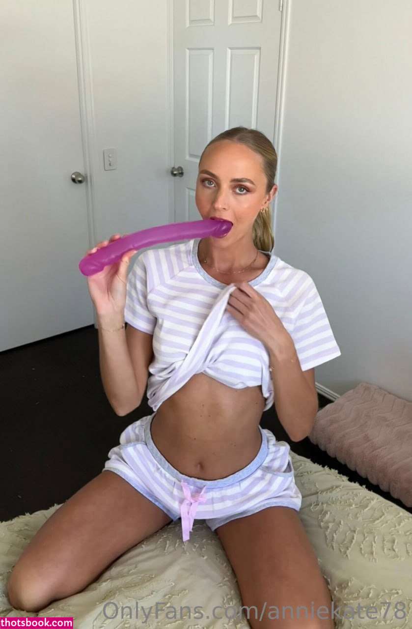 anniekknight Nude Leaks OnlyFans Photos #3 1697386