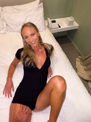 anniekknight Nude Leaks OnlyFans Photos #3