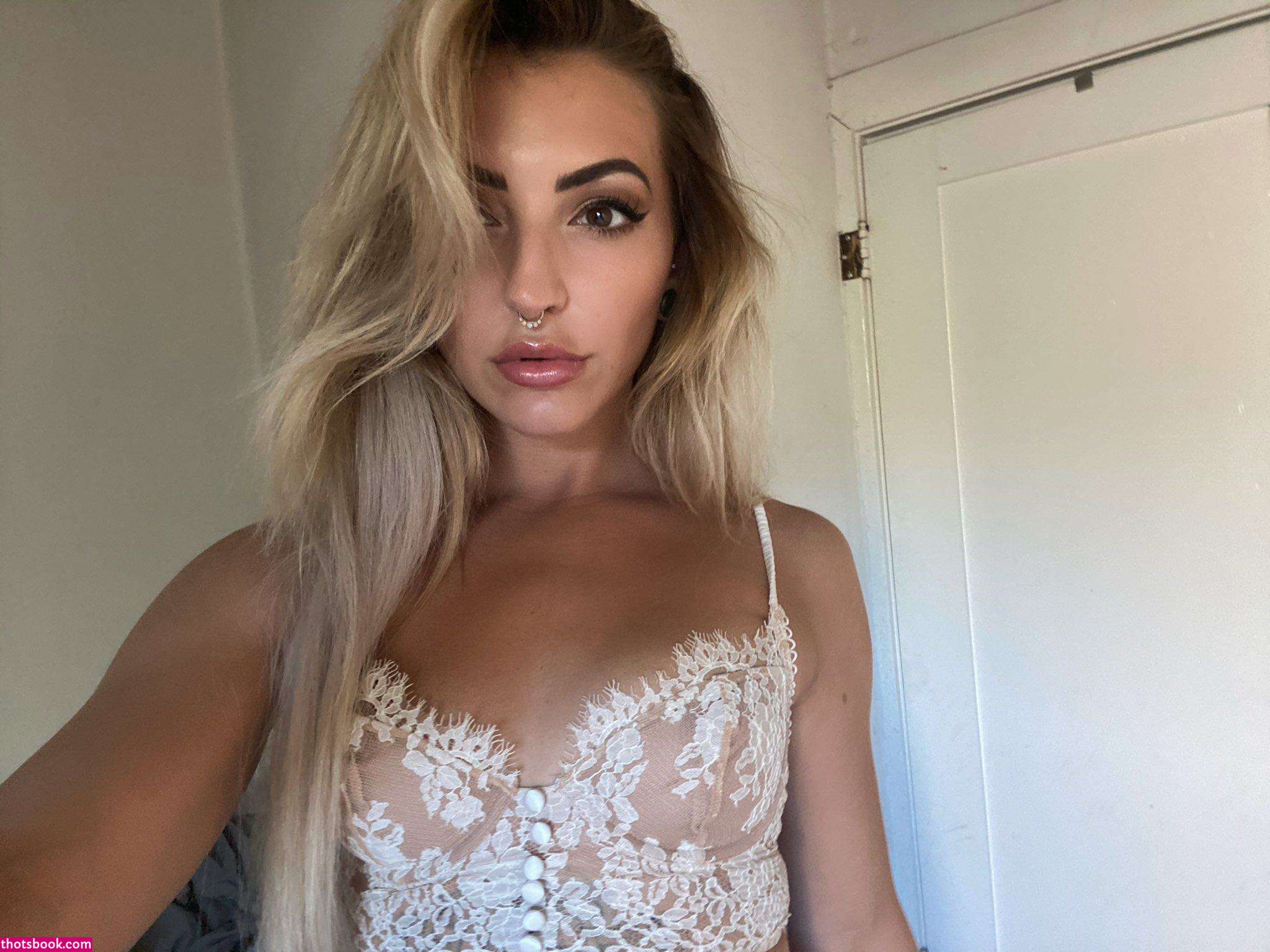 Miss Angeliquew OnlyFans Photos #3 203549