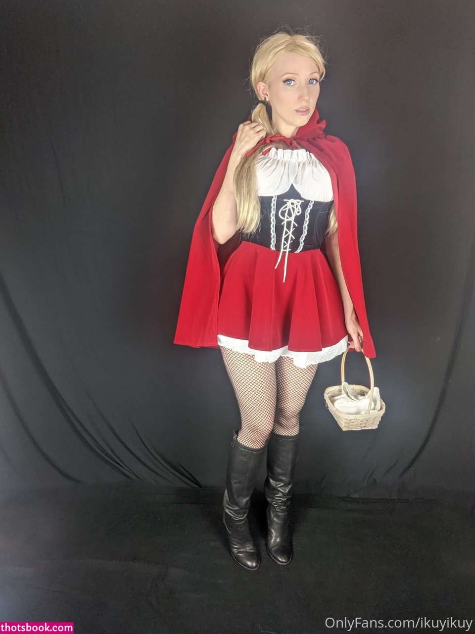 Ikuy Cosplayer Nude OnlyFans Photos #1 841347