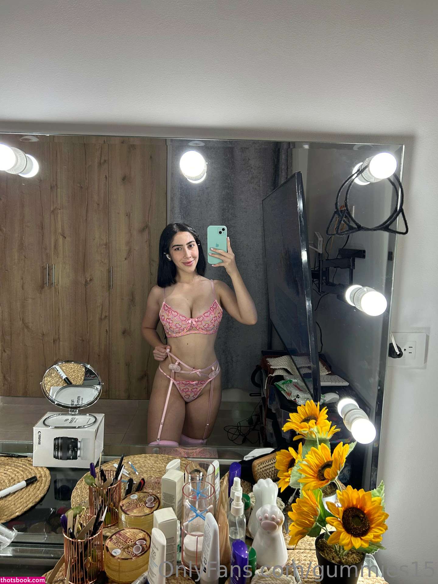 Saralia Gummies15 Nude OnlyFans Photos #2 820758