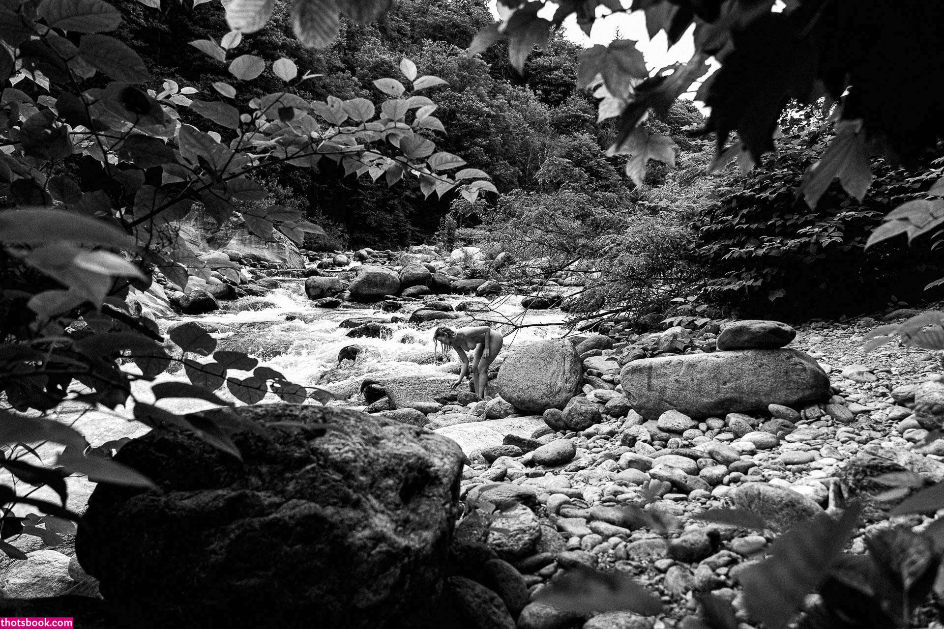 luizaconlaz Daphnelu Nude Leaks OnlyFans Photos #18 1648723