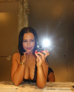 amelaomore Amela amore Nude Leaks OnlyFans Photos #10