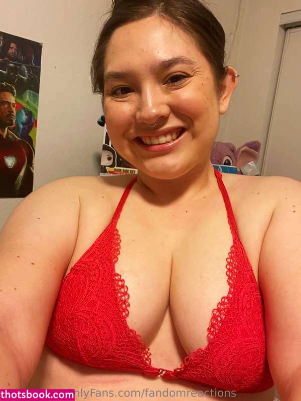 FandomReactions Nude Leaks OnlyFans Photos #1 1647037