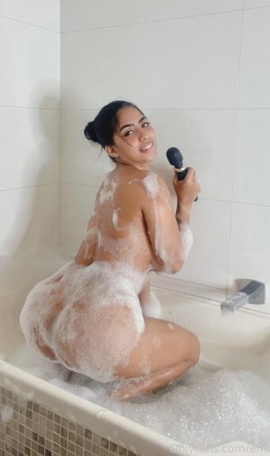 bellagalindo Nude Leaks OnlyFans Photos #9