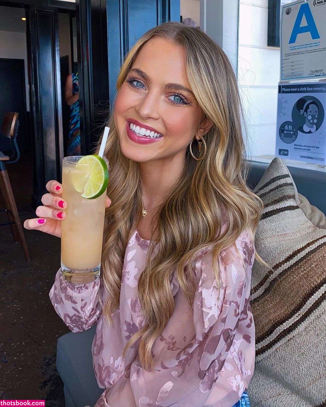 Anne Winters Nude Photos #12 615706