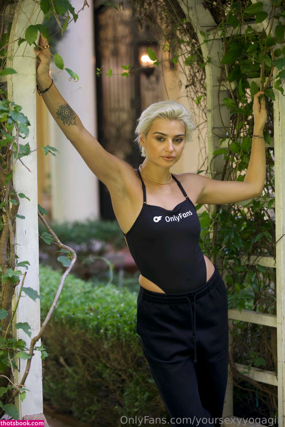 Allie Alina yoursexyyogagirl thatsexyyogateacher Nude OnlyFans Photos #6 596773