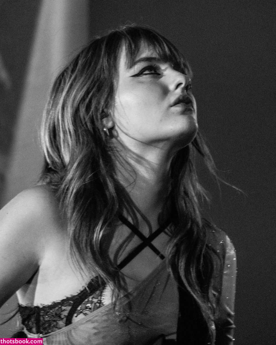 Victoria De Angelis Nude OnlyFans Photos #6 597598