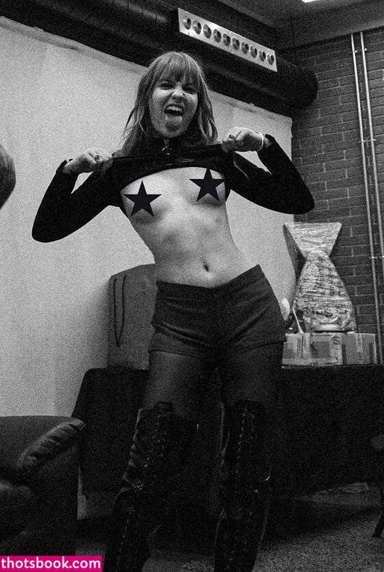 Victoria De Angelis Nude OnlyFans Photos #7 597605