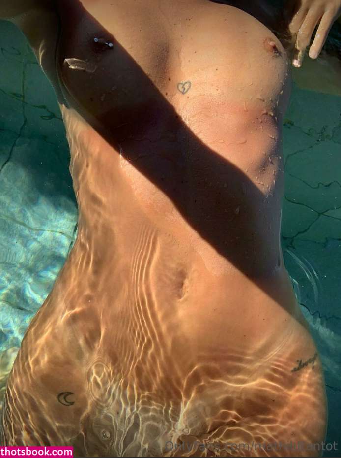 Tantot Twins Pauline Nude OnlyFans Photos #16 588207