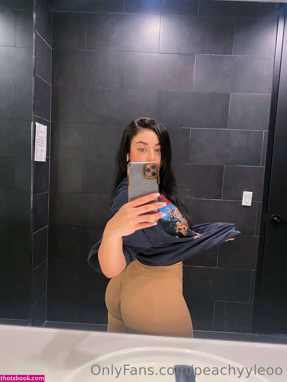 Peachyyleoo Jasminponceee Nude Leaks OnlyFans Photos #1 1465474