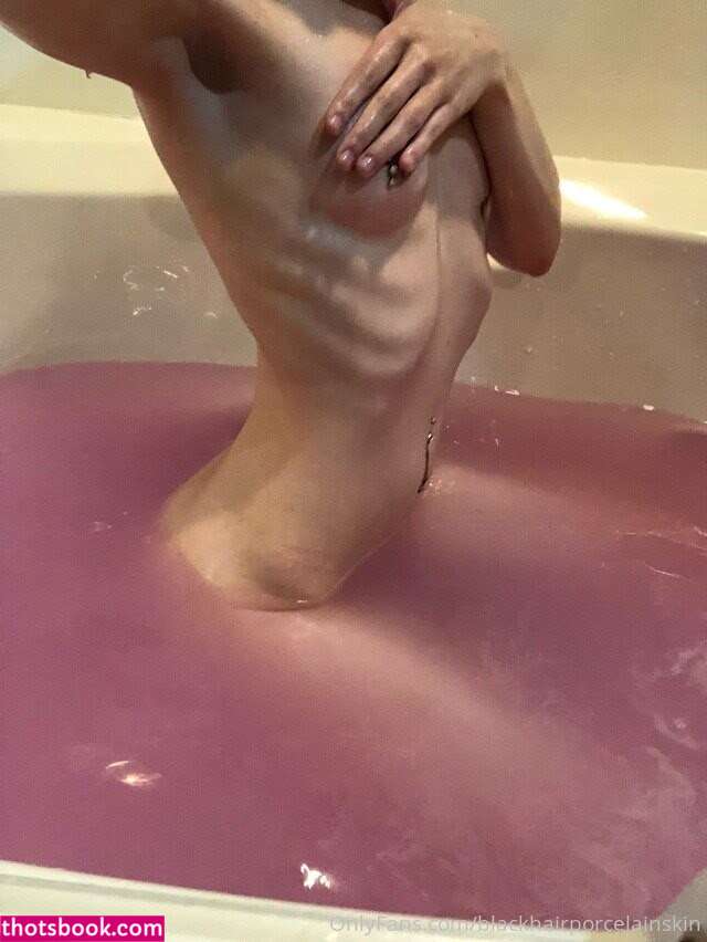 blackhairporcelainskin Nude Leaks OnlyFans Photos #1 1504706