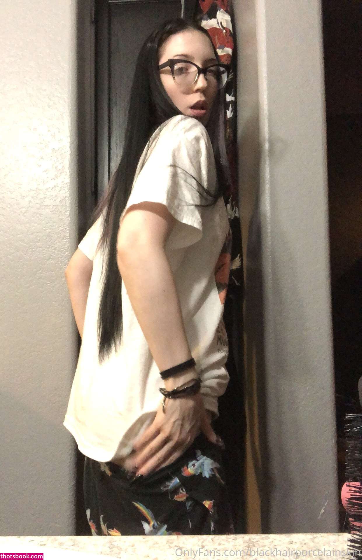 blackhairporcelainskin Nude Leaks OnlyFans Photos #2 1504712