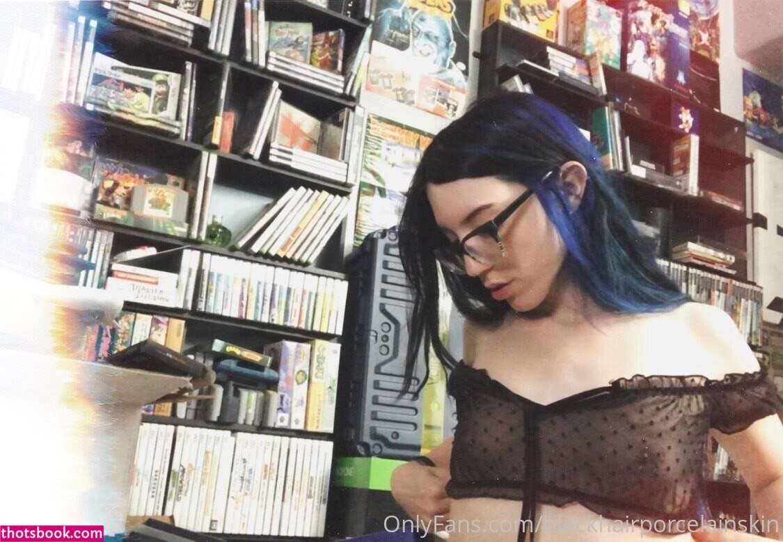 blackhairporcelainskin Nude Leaks OnlyFans Photos #2 1504713