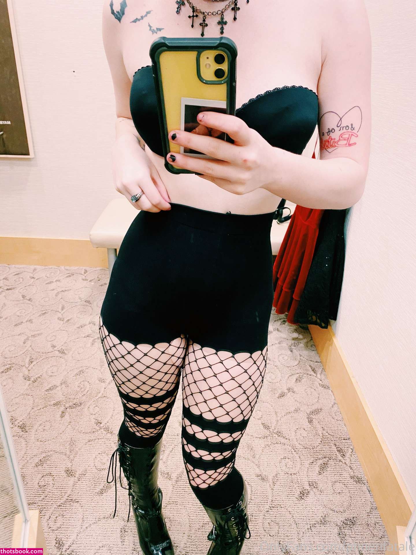 Phoenfatale Vampiriczlut Nude Leaks OnlyFans Photos #2 1505913