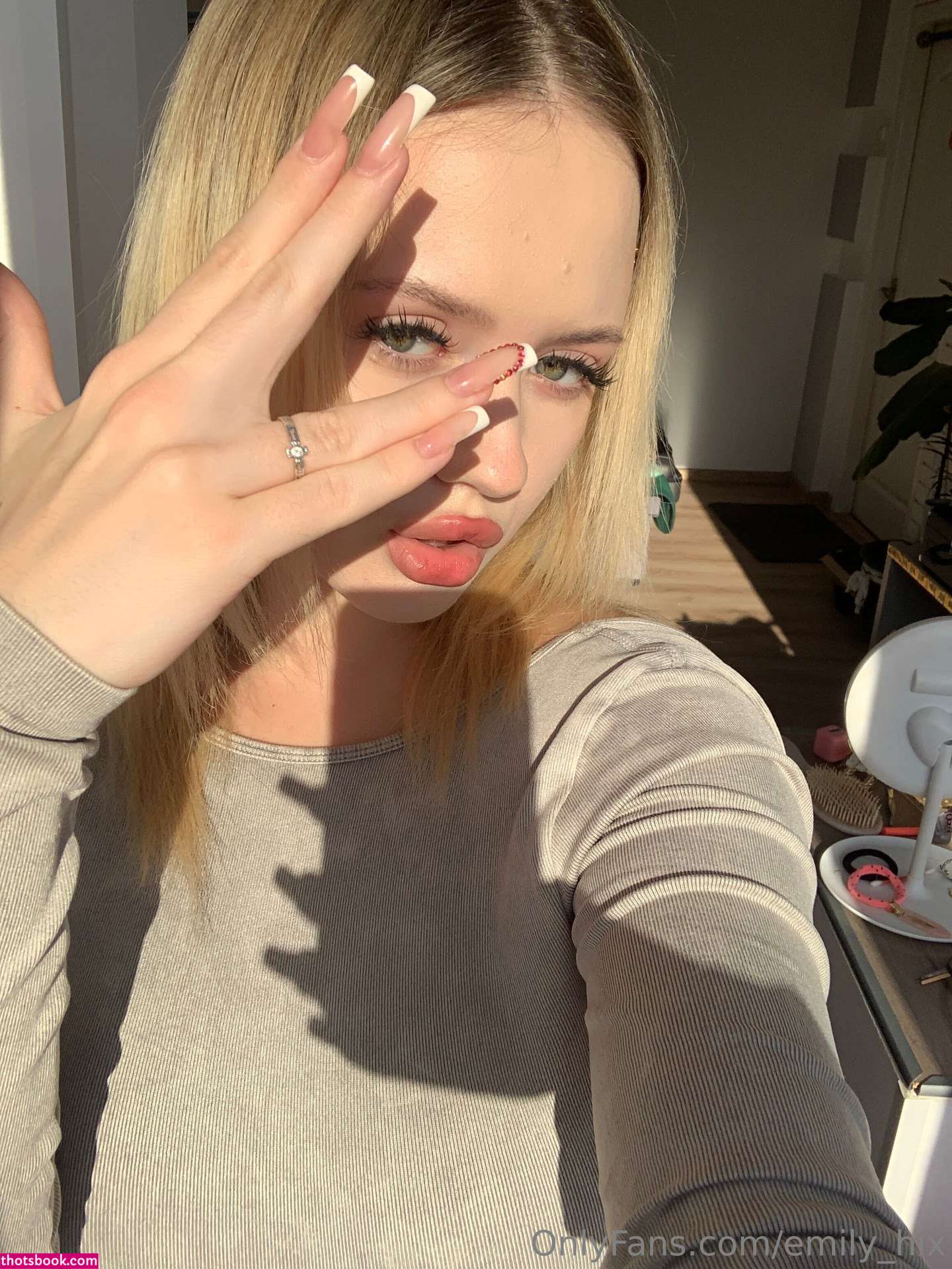 emily hix RadiantGoddessGlow Nude Leaks OnlyFans Photos #5 1453320