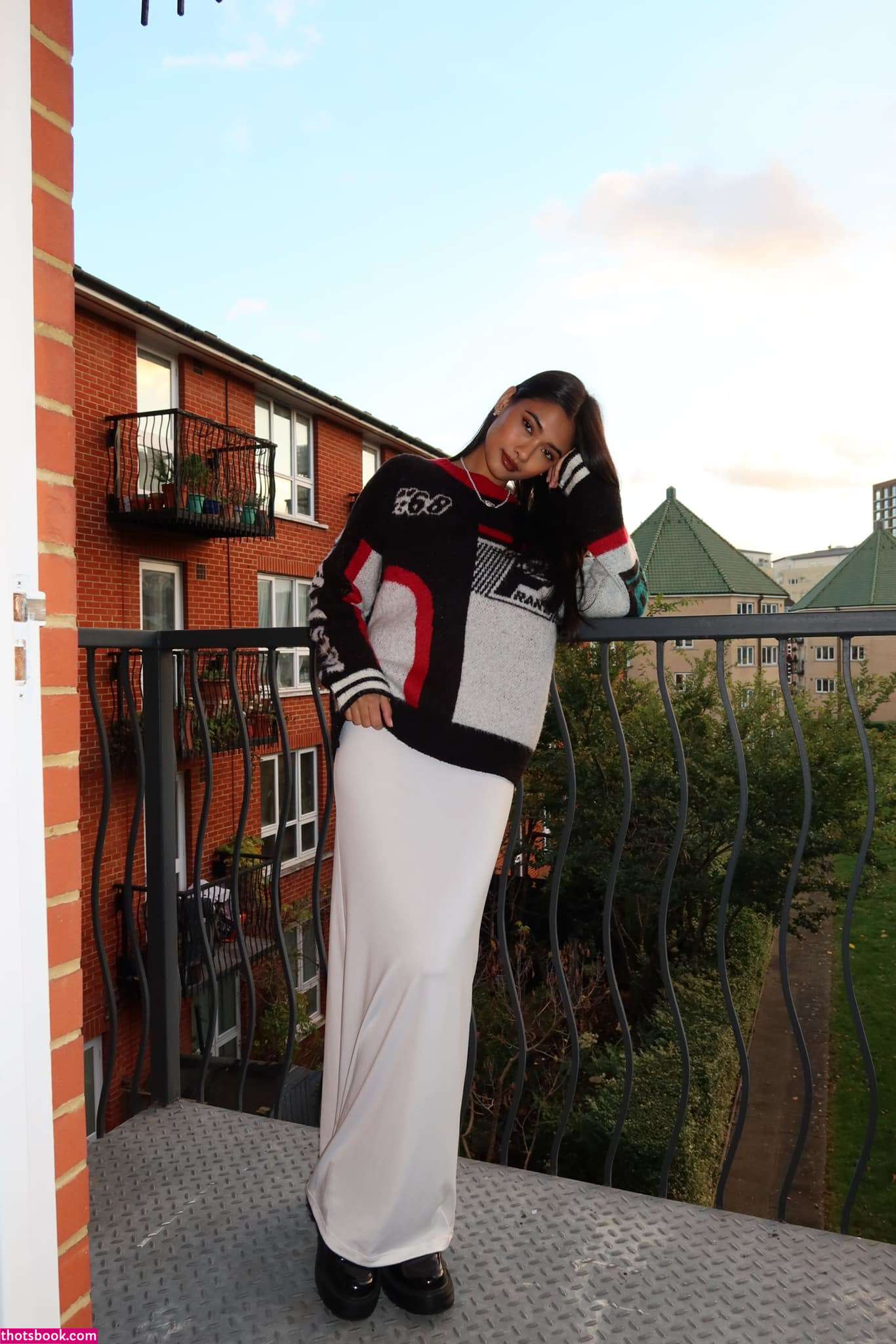 Thuzar Wint Lwin Nude Leaks OnlyFans Photos #1 1469554