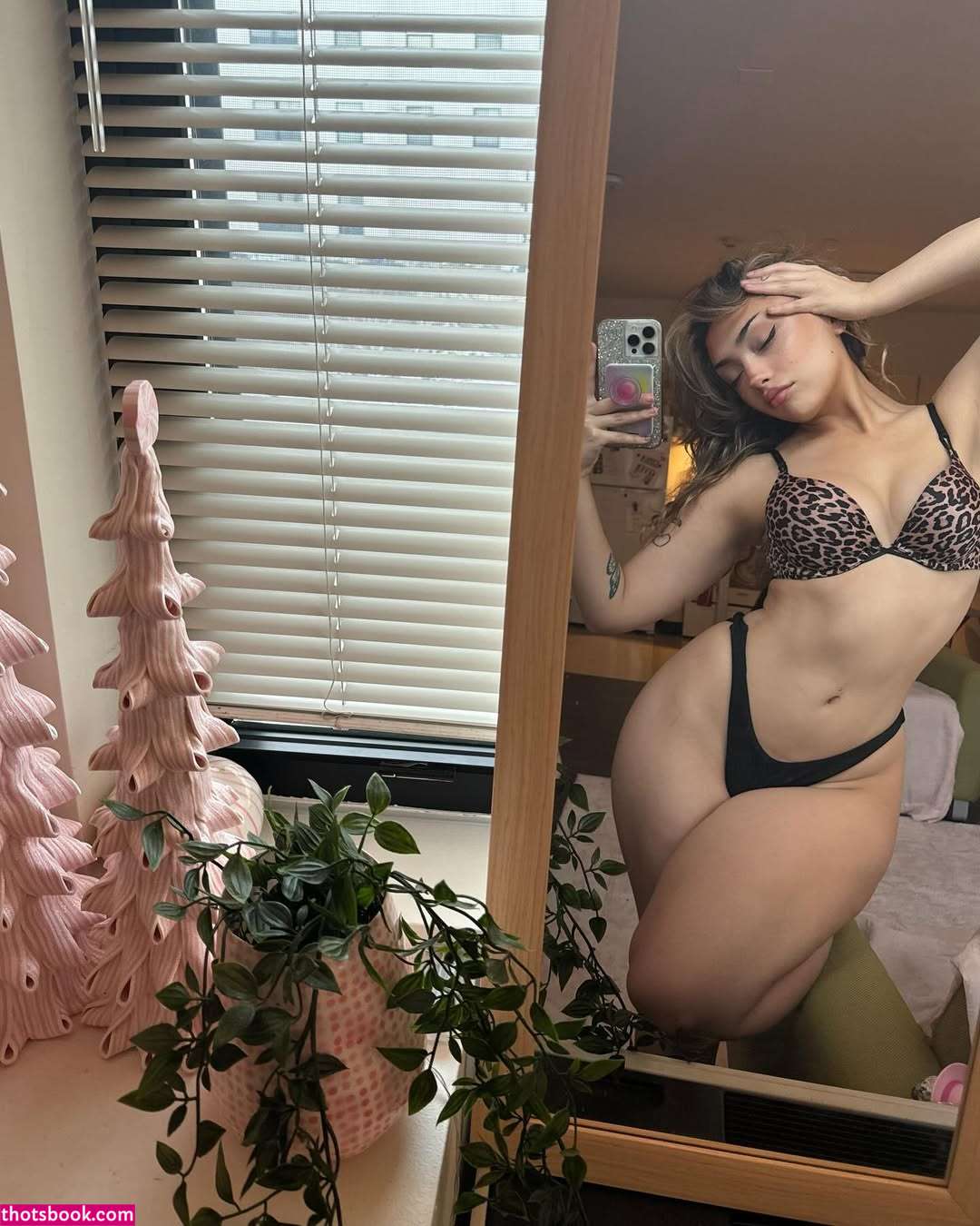 V QX Violettaqx Nude Leaks OnlyFans Photos #2 1495349