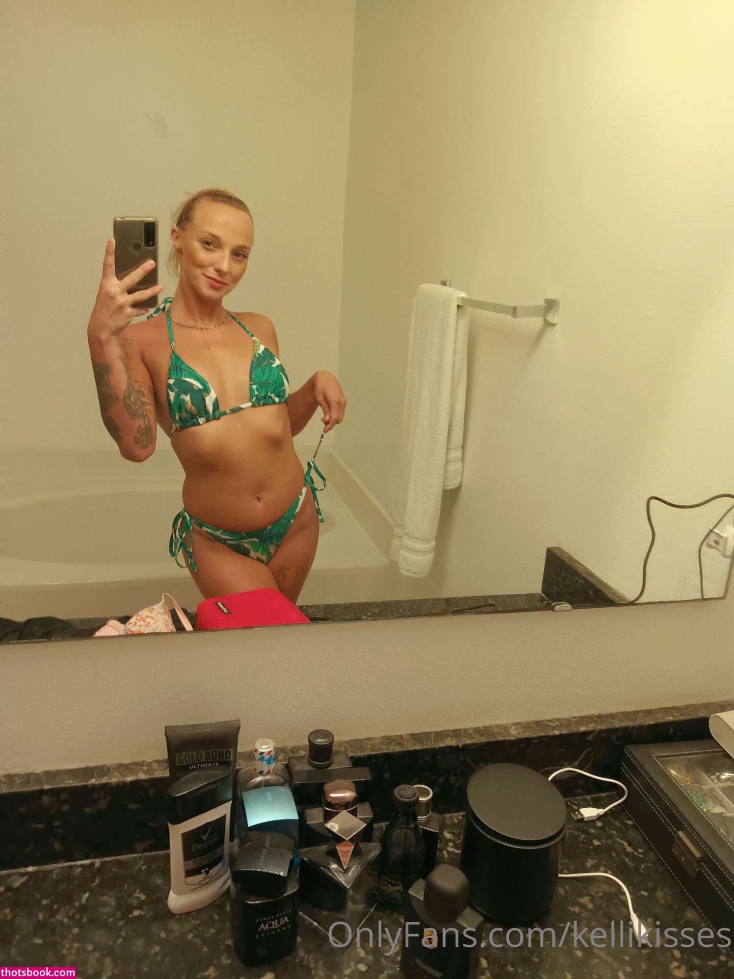 Kelli Kisses Nude Leaks OnlyFans Photos #1 1463302