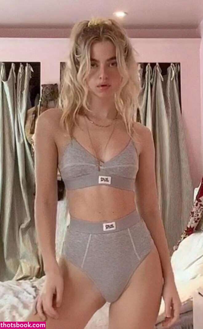 Anais Gallagher Nude Leaks OnlyFans Photos #1 1458388