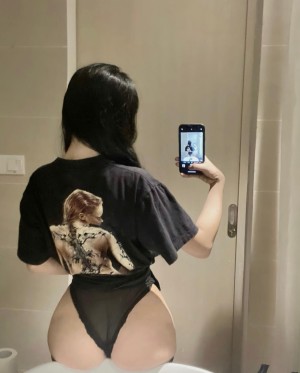 sorrylylyy Nude Leaks OnlyFans Photos #1